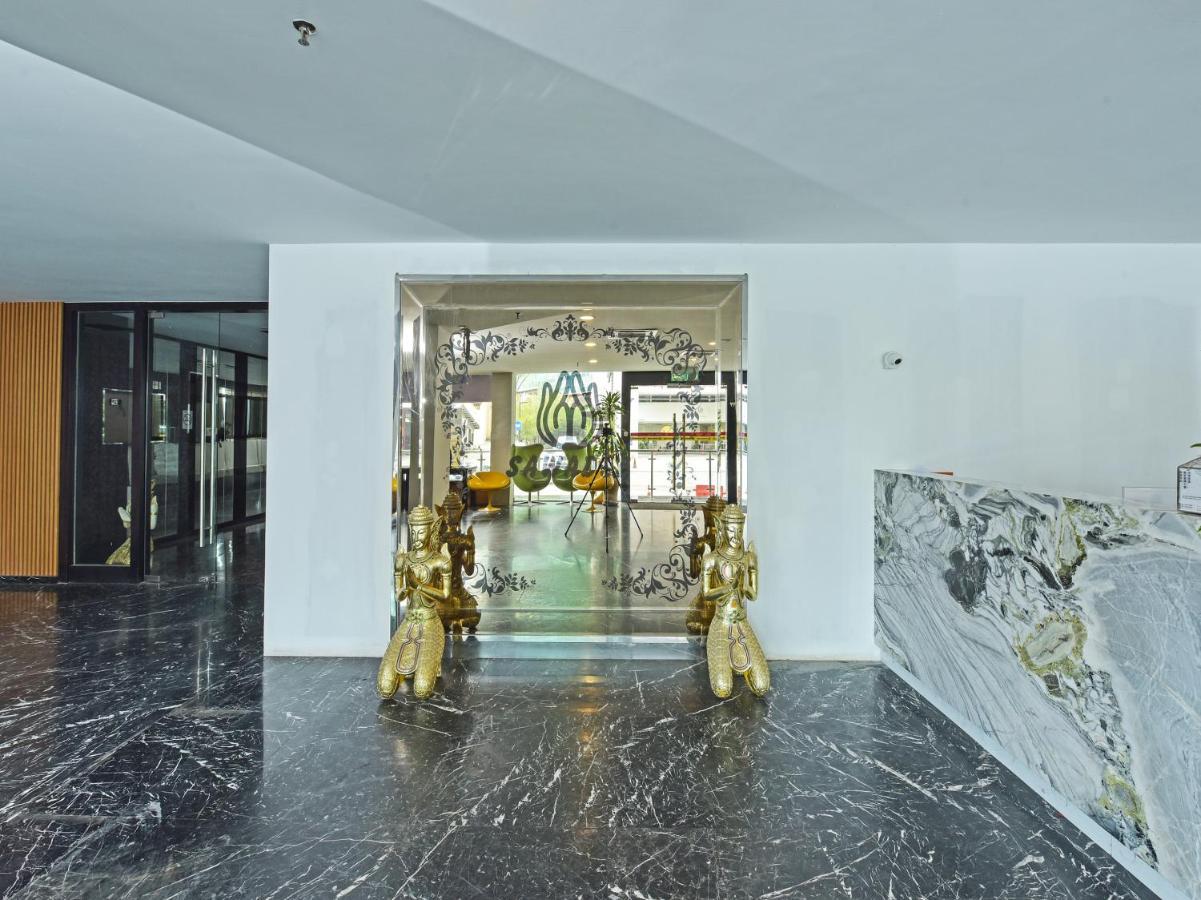 Capital O 90130 Sawadee Hotel Τζόχορ Μπάχρου Εξωτερικό φωτογραφία
