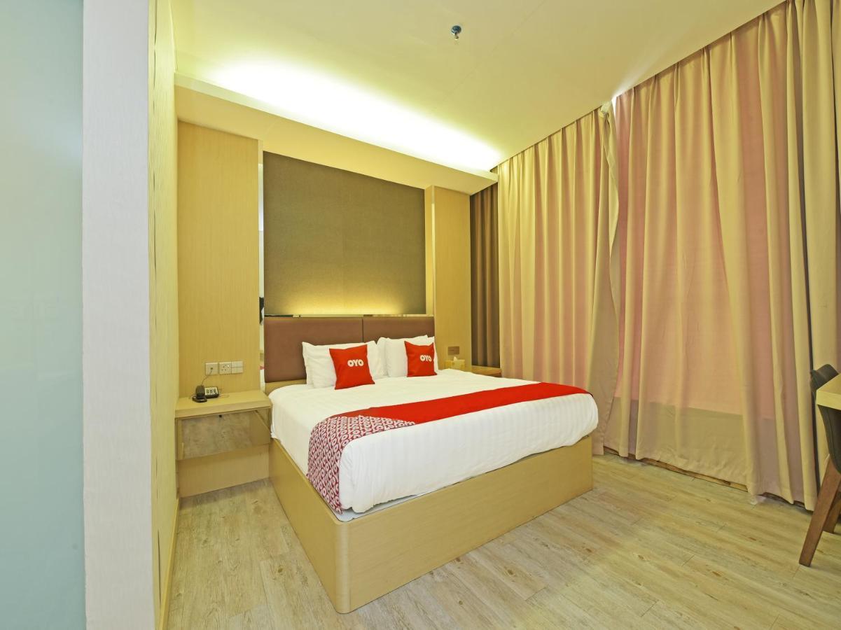 Capital O 90130 Sawadee Hotel Τζόχορ Μπάχρου Εξωτερικό φωτογραφία