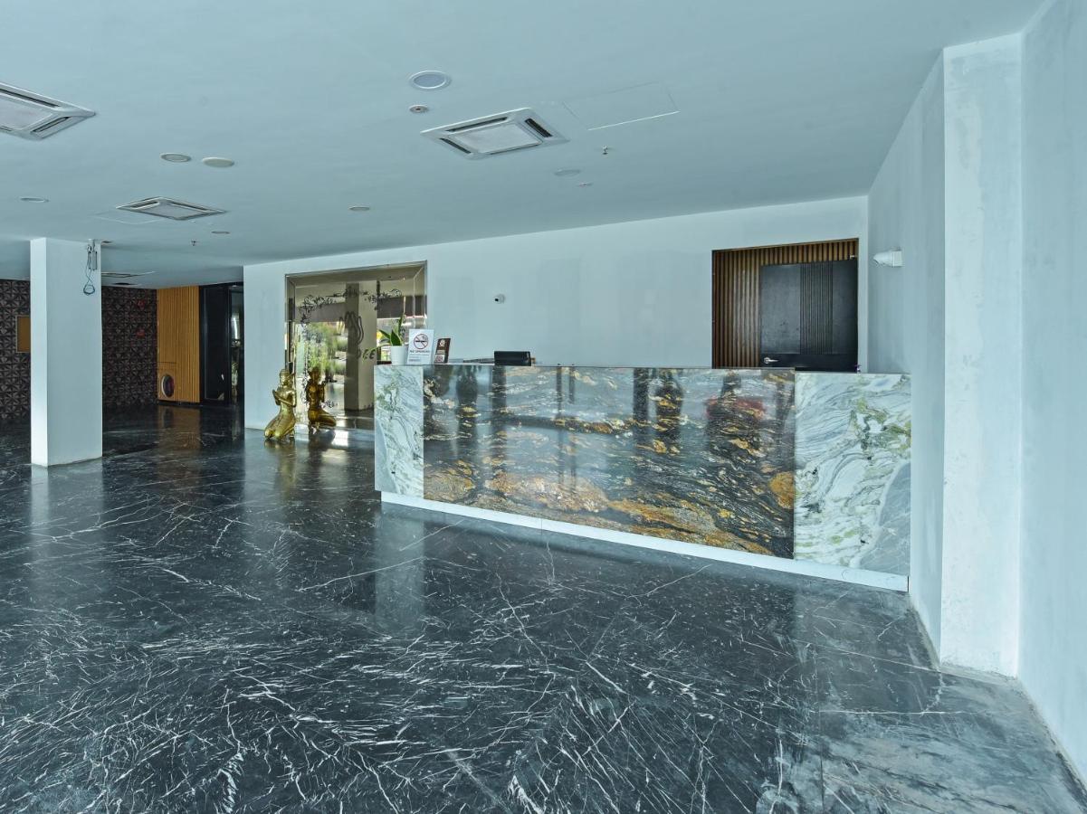 Capital O 90130 Sawadee Hotel Τζόχορ Μπάχρου Εξωτερικό φωτογραφία